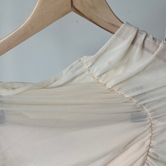 Meshki dress - Picture 9 of 9